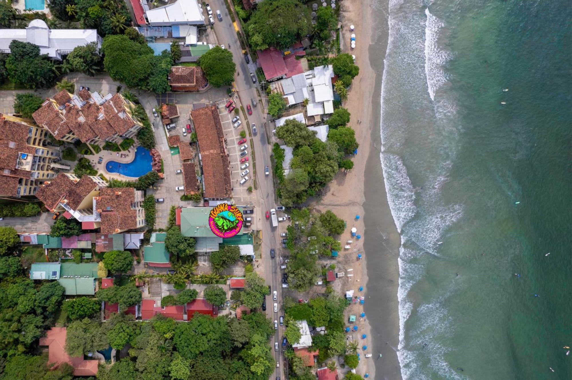 Hotel Iguana Surf Camp Tamarindo Exterior foto